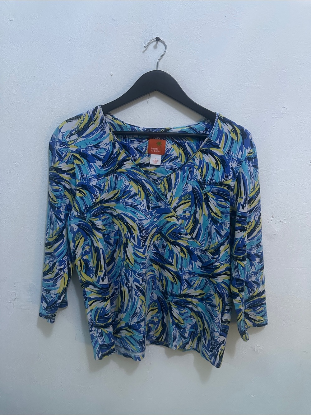 Hearts of Palm Women’s M Abstract Blue Green Print Wrap Blouse 3/4 Sleeve